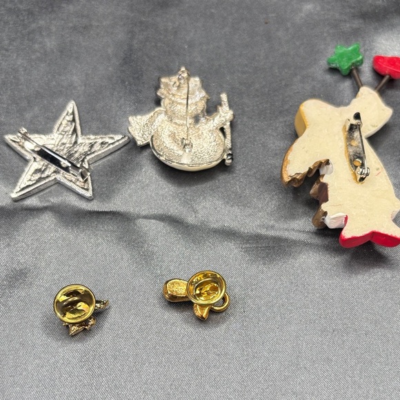 Festive Brooch and Pin Set - Picture 4 of 4
